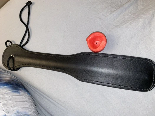 Sizi burada görmek ne güzel, başarabildiğinize sevindim. lexilou oyuncakların ve ayakların gizli bir zirvesini gösteriyor