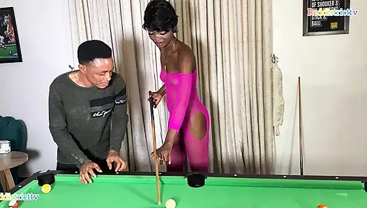 Snooker günü ve kız arkadaş enerjisi... ve evet, o kazandı