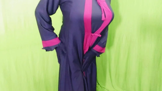 Güzel amena yenge içeride burqa ve tesettürlü seks yapıyor