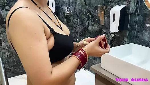 Mere Pati Ne Muje  Bathroom Mei lejaakar Choda