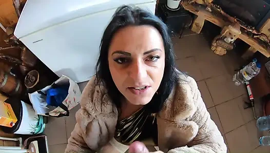 Orta yaşlı seksi kadın ile çifte zevk bölüm 30 47 yaramaz çorap fetişi, oral seks ve boşalma