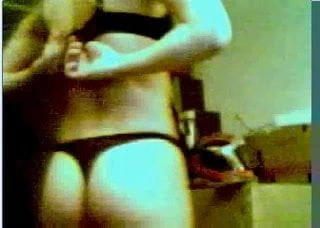 Keşke sikini öptüğünü görebilseydim :)