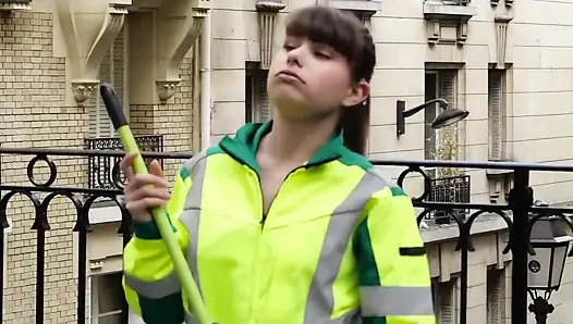 Fransız yıldız luna rival sokakları süpürüyor 1