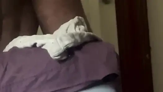 Kocası Işteyken Orta Yaşlı Seksi Kadın Sikiliyor
