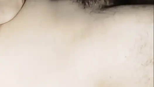 Külotunu çıkarmasını beklemedi; Yaşlı erkekler tarafından sikilmeyi hayal etti.