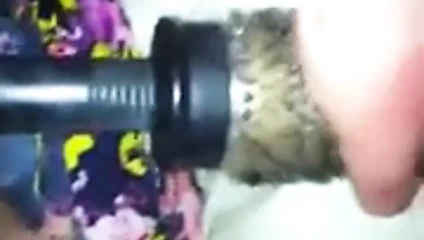 Kirli sürtük becky kahrolası ona ıslak kedi ile bir fırça