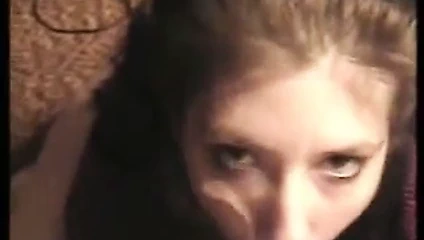 Yanaklarına sıçrayan