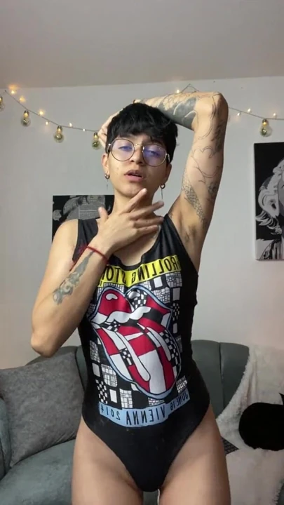 Dass_roman video