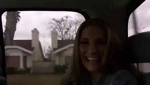 Eden Degarden mandallı genç erkek avcısı olmayı seviyor