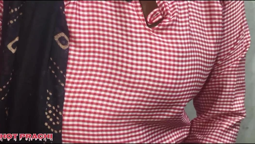 Hintli öğrenci 18+ güzel okul aşkıyla sikişiyor, romantik göğüslerini gösteriyor ve sıkı amcık sikişi Hintçe ses xxx