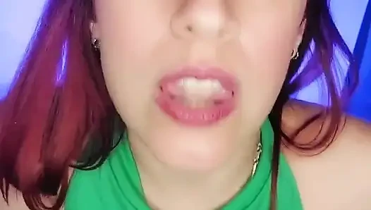 Arkadaşımın büyük kızı seni baştan çıkarıyor ve seni erkek yapıyor!!!