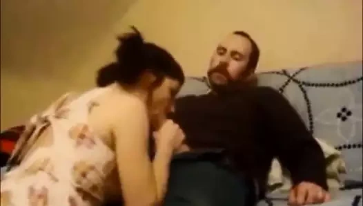 Amatör büyük popo cowgirl sikme ve boşalmak içinde ağız