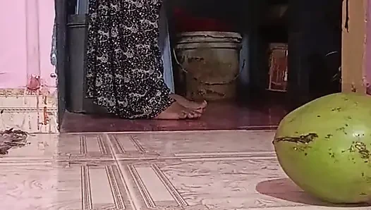 Seksi üvey kız kardeşim Hintli seksi kız sevimli queen4desi