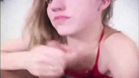 Sonja tarafından elle muamele