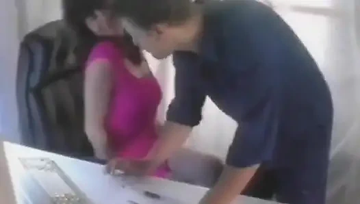 Amatör Fransız hatun amatör oyuncu seçmelerinde yarakla oynamak zorunda