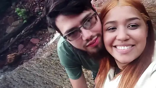 Erkek arkadaşım beni Kolombiya'nın en iyi porno aktrisi olmaya hazırlıyor