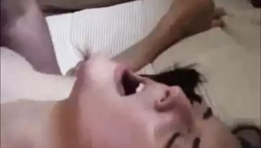 Ateşli esmer karısı – ev yapımı aldatmak videosu