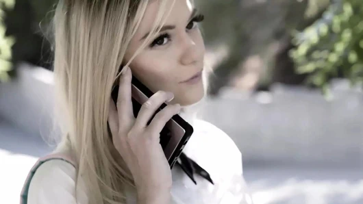 Saf tabu - aşırı dindar yaramaz genç Chloe Foster bakire götünü komşu yabancıya sunuyor