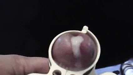 Titreşimli horoz halka eller serbest elektro boşalmak orgazm