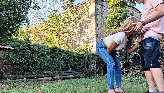 Komşum arazimde sikimi emiyor