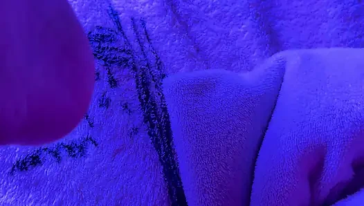 Sapık üniversiteli kız üvey babasını düşünerek amını sikiyor