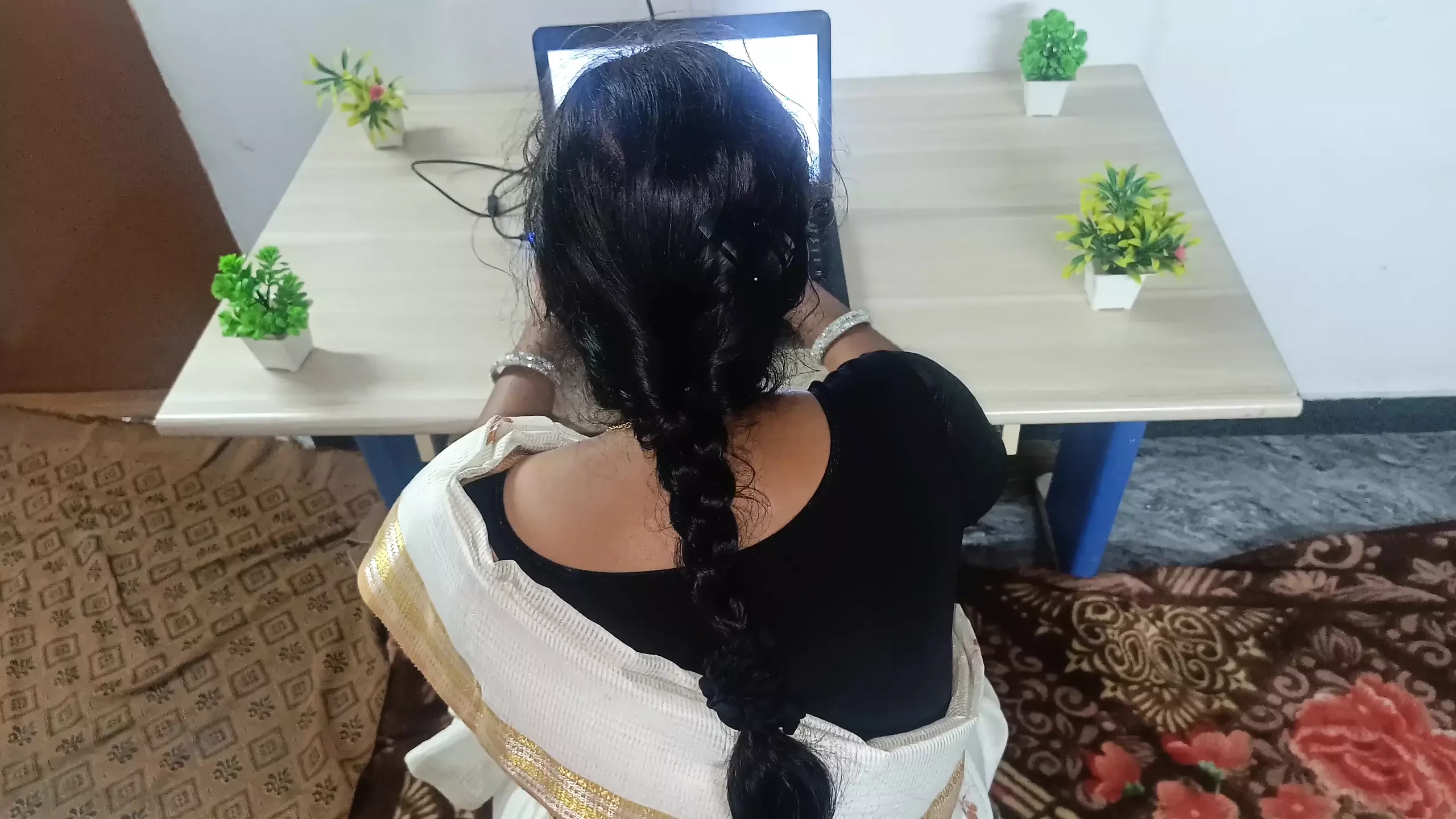 Married women office romance with malayala saree