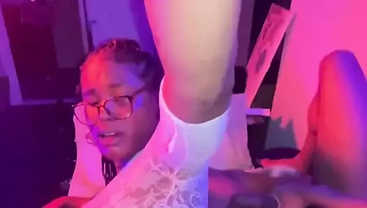 O güzel götlü büyük zenci yarağının 1. bölüm