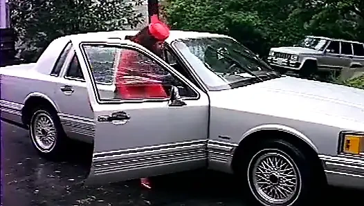 Jessica Rizzo her zaman yarak için istekli kadınların olduğu iki sahne sunuyor