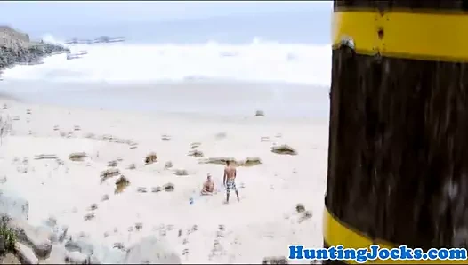 kaslı sporcu saksocu içinde # sahne