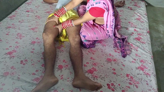 Sasur Ne Apni Jawan Bahu Ko Choda Maalish Karwane Ke Bahane