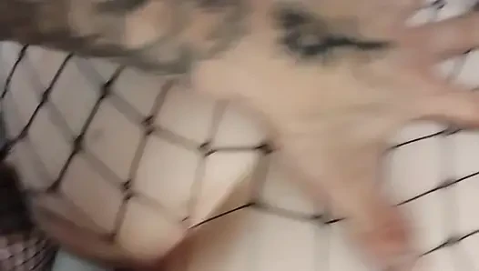 Aldatan evli kadın otel odasında sikiliyor