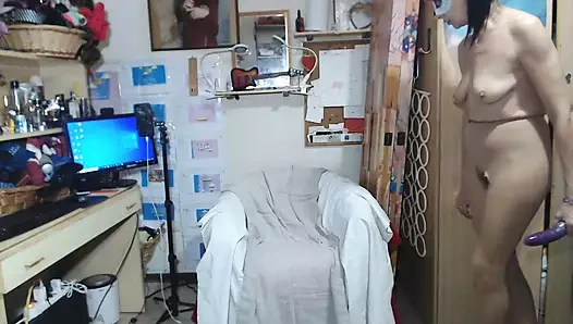 Tüm ekip tarafından sikiliyorum