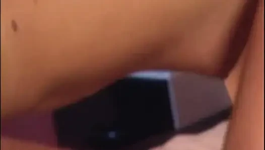 Küçük memeli seksi klasik orta yaşlı seksi kadın büyük yarakla sikiliyor ve amına boşalıyor