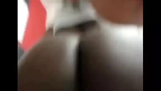 Somalili kız, Güney Sudan'ın busty siyah kraliçesine dönüştü