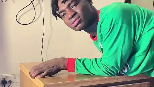 İkimiz de göt kraliçesiyle sikiştiğimizi garanti ediyoruz