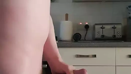 Mutfakta yalnız mastürbasyon - neredeyse yakalandı