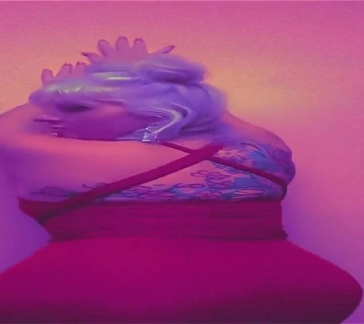 Canlandı.. Ne için? Senin Kırmızı Roketin için. Elbette