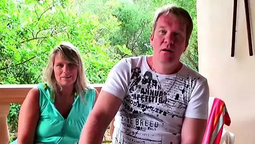 Sınırsız bir şekilde sert sikiliyor