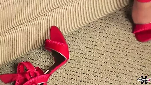 Sürtük asyalı puma maxine x onu kedi topuklu sikikleri!