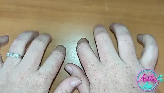 Ashley Ace tırnakla sikişi