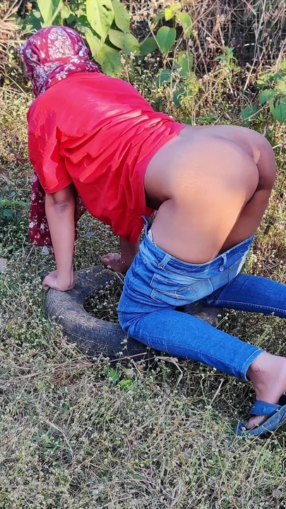Büyük Götlü Öğrenci Ormanda Ayakta Doggystyle Becerdin | Klip 1