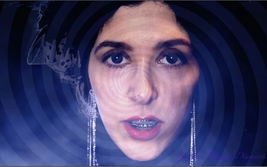 Seni satıyorum kadın kılıklı