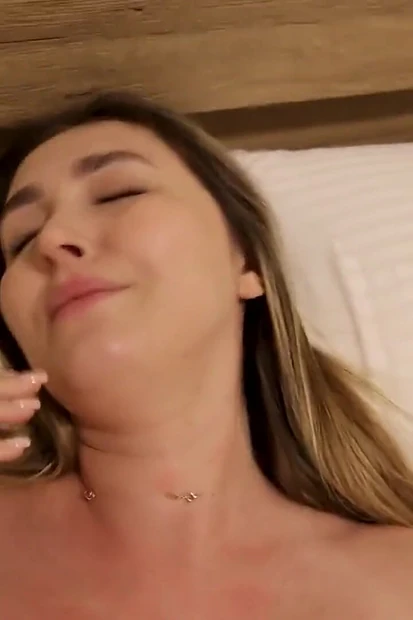 Горячая мачеха получает анальную ночь от пасынка