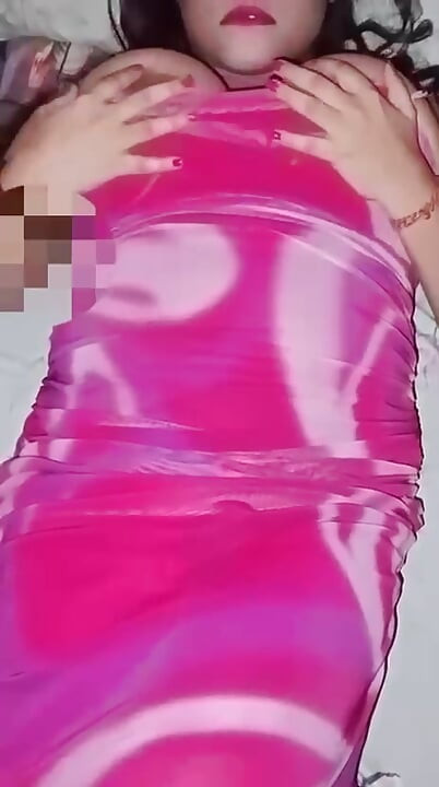 Sexy Desi Big Boobies Bhabhi Model Shoot