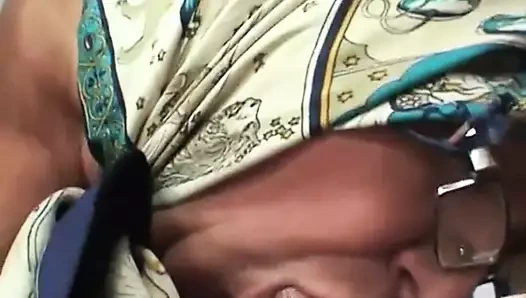 yaşlı adam - genç kız