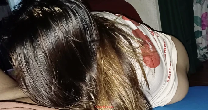 Sıcak Tombul Pinay sabah sikiş seansı