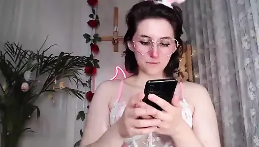 Seksi edepsiz Paskalya kamera gösterisi