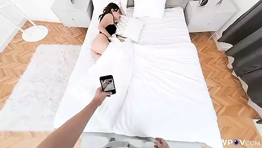 Teenmegaworld - tmwpov - yatakta davetsiz bir misafir