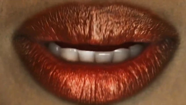 Olgun anne Erica Lauren genç hayranını mutfakta sikiyor!