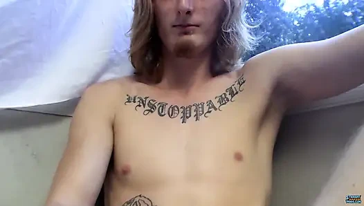 Düz boşalmaya uzun darbeler